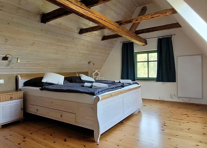 Am Weinberg Apartment Nunchritz